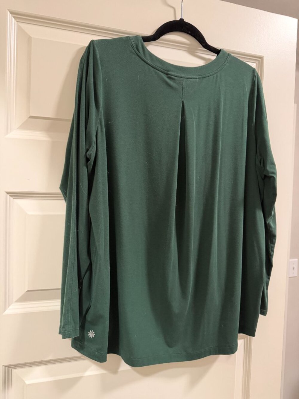 Certified Athleta oversized forest green long sleeve tee Sz M - Picture 3 of 4